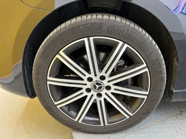 Mercedes-Benz V-Class — Фото автомобиля 9
