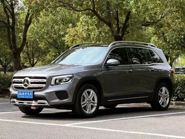 Фотография автомобиля — Mercedes-Benz GLB-Class