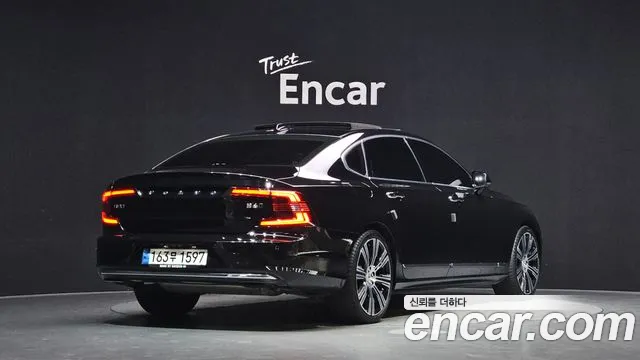 Вольво S90 — Фото автомобиля 2