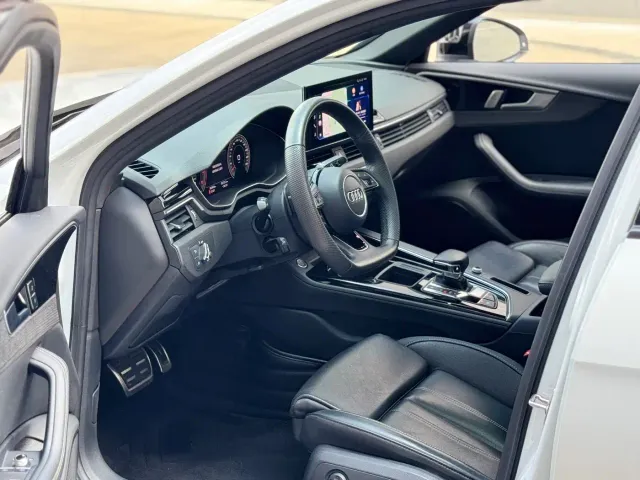 Audi A4L — Фото автомобиля 19