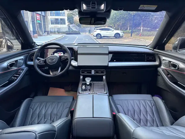 GAC Trumpchi GS8 — Фото автомобиля 11