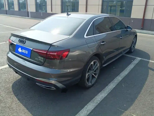 Audi A4L — Фото автомобиля 3