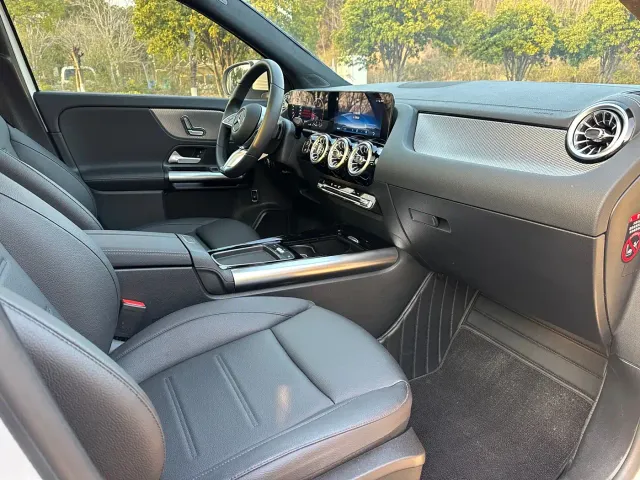 Mercedes-Benz GLA-Class — Фото автомобиля 13