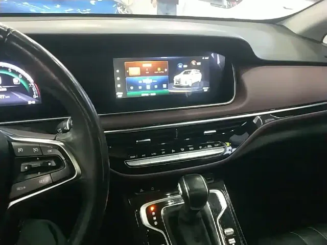GAC Trumpchi M6 — Фото автомобиля 12