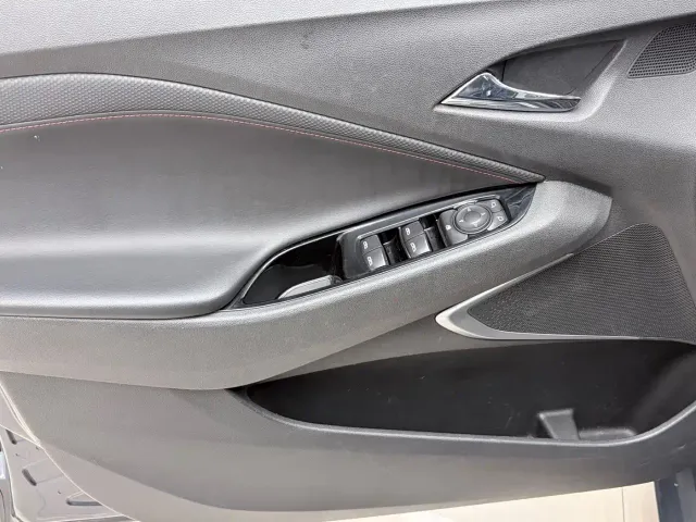 Chevrolet Orlando — Фото автомобиля 9