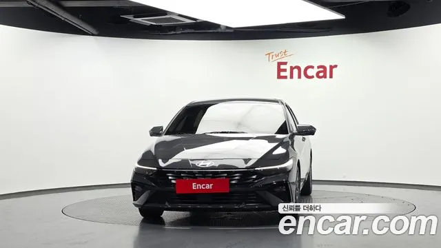 Hyundai Avante CN7 — Фото автомобиля 3