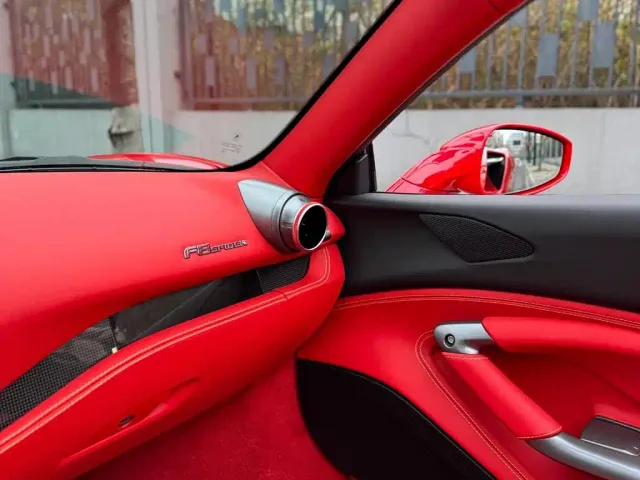 Ferrari F8 — Фото автомобиля 6