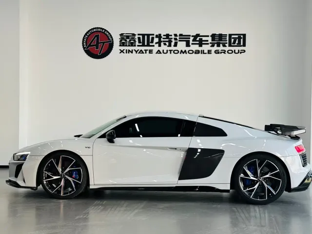 Audi R8 — Фото автомобиля 4
