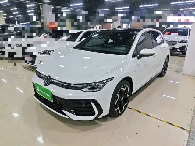 Фотография автомобиля — Volkswagen Golf
