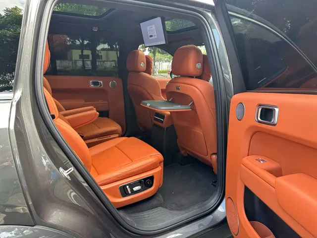 Li Auto L9 — Фото автомобиля 14