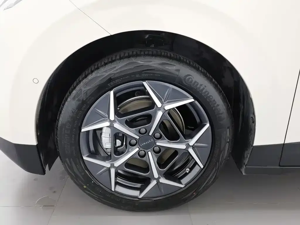 Lynk & Co Lynk & Co Z20 2025 530km RWD Max — Фото автомобиля 17