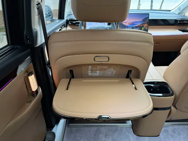 GAC Trumpchi E8 — Фото автомобиля 25