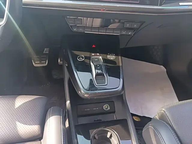 Audi Q4 e-tron — Фото автомобиля 13