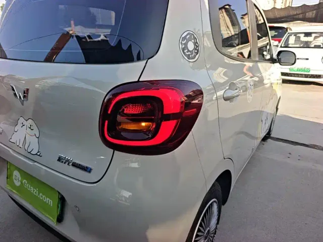 Wuling Hongguang Mini EV — Фото автомобиля 7