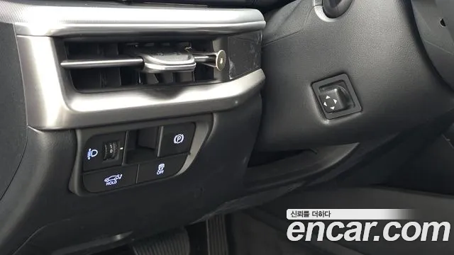 Hyundai Grandeur Grandeur (GN7) 2.5 Бензин 2WD — Фото автомобиля 25