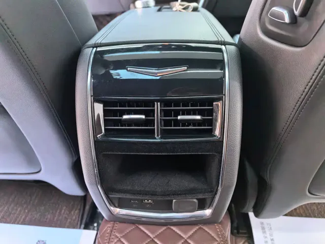 Cadillac CT6 — Фото автомобиля 18