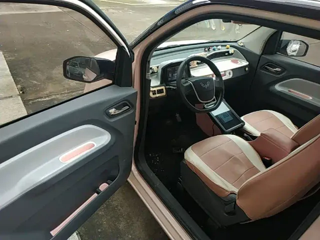 Wuling Hongguang Mini EV — Фото автомобиля 15