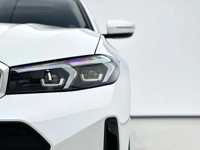 BMW 3 Series — Фото автомобиля 16