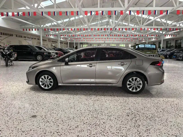 Toyota Corolla — Фото автомобиля 4