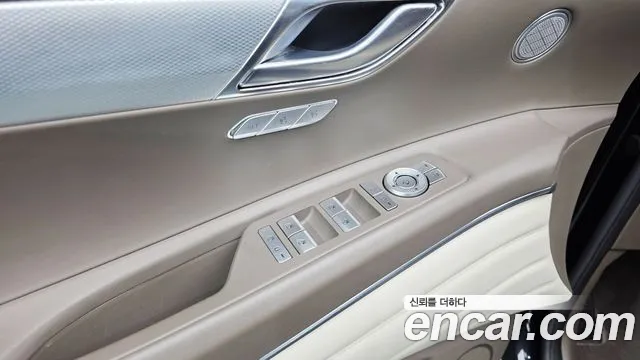 Genesis GV80 — Фото автомобиля 28