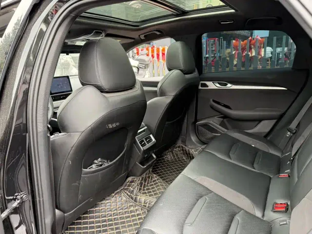 Geely Xingrui — Фото автомобиля 11