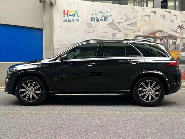 Mercedes-Benz GLE-Class — Фото автомобиля 3