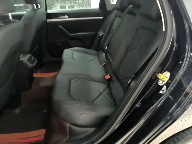 Volkswagen Lavida 2024 Model 300TSI DSG Starlight Leading Edition — Фото автомобиля 16