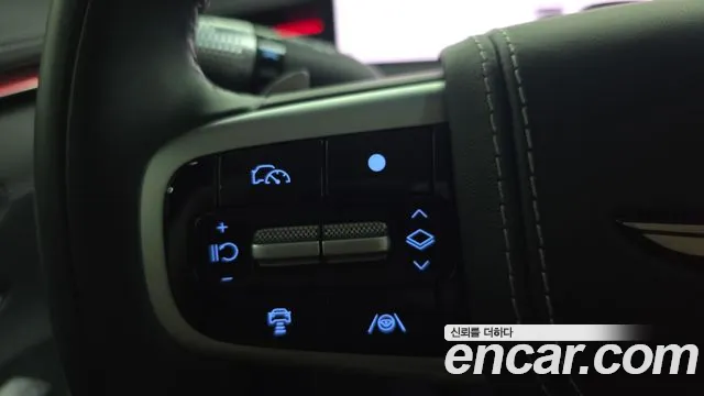 Genesis GV70 — Фото автомобиля 19