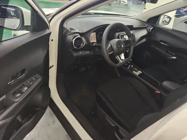 Nissan Kicks 2022 1.5L CVT XL Fashion Edition — Фото автомобиля 15