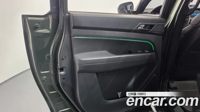 KG_Mobility_Ssangyong Rexton Новый Rexton Sport Khan Дизель 2.2 4WD — Фото автомобиля 20