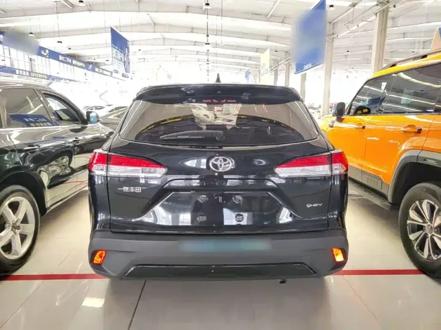 Toyota Corolla Cross — Фото автомобиля 5