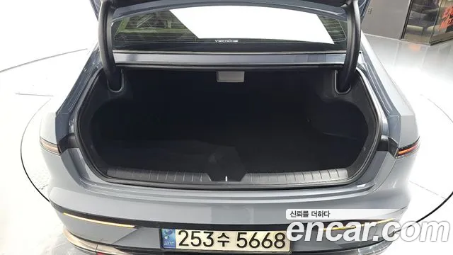 Hyundai Grandeur — Фото автомобиля 25