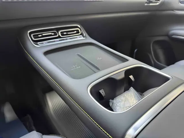 Changan Qiyuan Q05 — Фото автомобиля 12