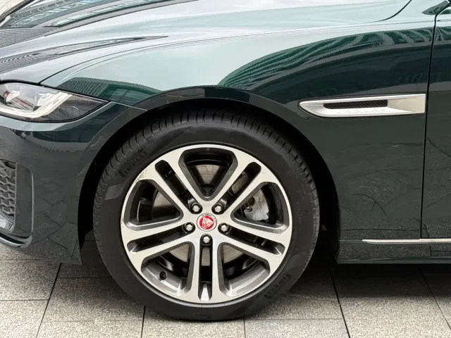 Jaguar XEL — Фото автомобиля 10