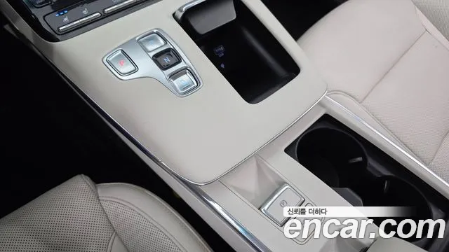 Hyundai Grandeur Grandeur (New) Hybrid — Фото автомобиля 9