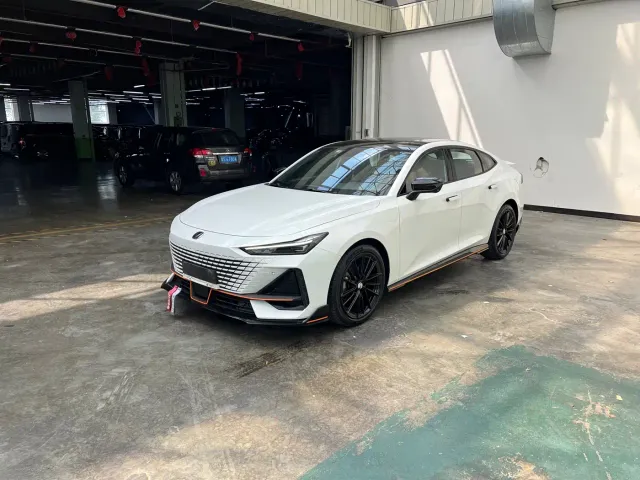 Фотография автомобиля — Changan UNI-V