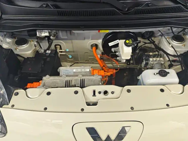 Wuling Hongguang Mini EV — Фото автомобиля 10