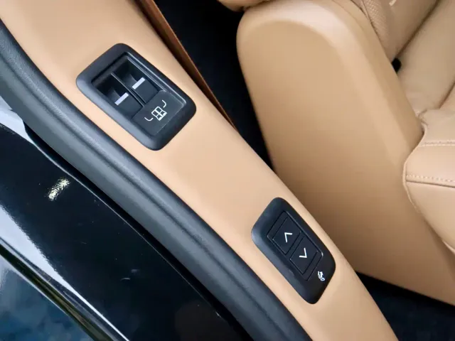Land Rover Range Rover — Фото автомобиля 14