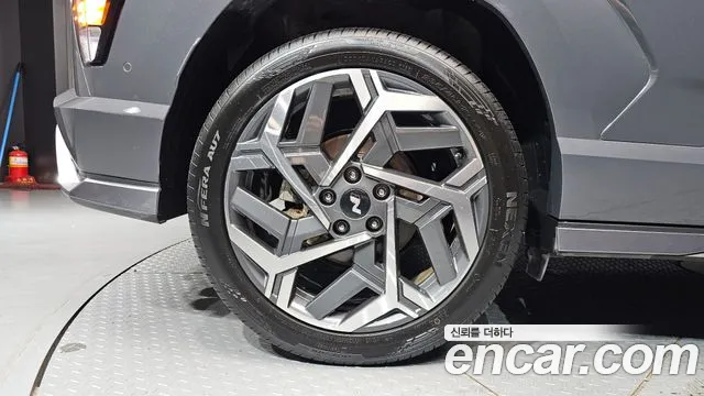 Hyundai Kona Kona (SX2) Бензин 1.6 Turbo 4WD — Фото автомобиля 5