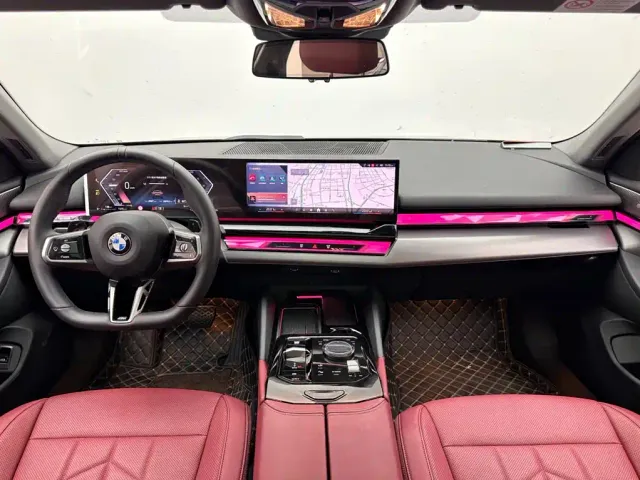 BMW 5 Series — Фото автомобиля 10