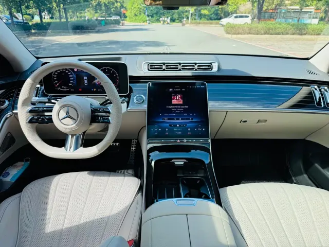 Mercedes-Benz S-Class — Фото автомобиля 5