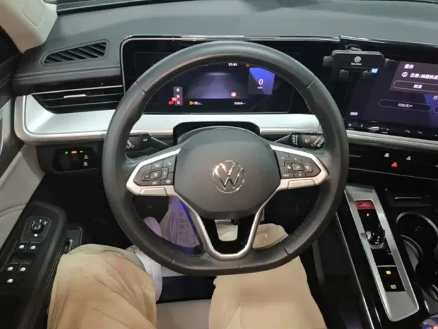 Volkswagen Talagon — Фото автомобиля 10