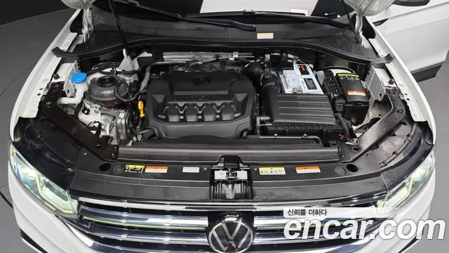 Volkswagen Tiguan — Фото автомобиля 5