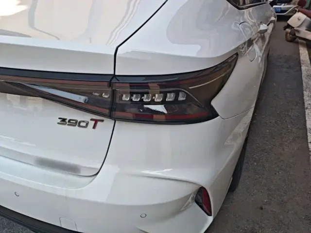 Chery Arrizo 8 — Фото автомобиля 7