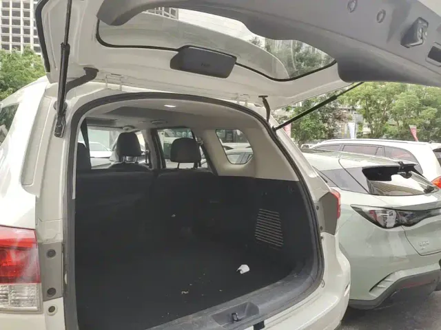 Nissan Terra — Фото автомобиля 18