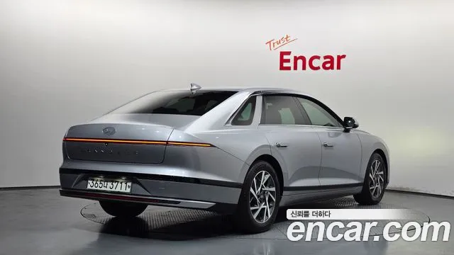 Hyundai Grandeur GN7 — Фото автомобиля 2