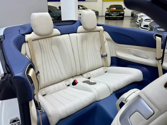 Mercedes-Benz E-Class — Фото автомобиля 11