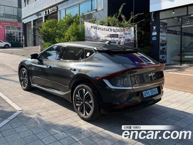 Kia EV6 — Фото автомобиля 4