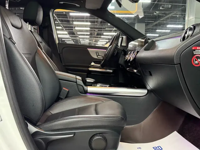 Mercedes-Benz GLA-Class — Фото автомобиля 16