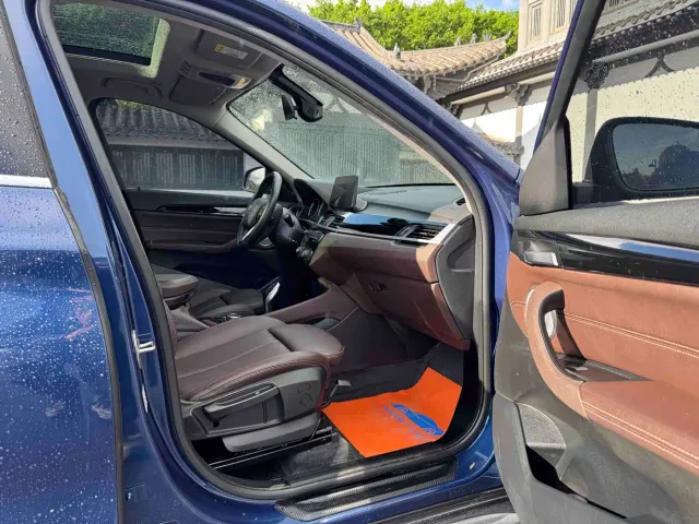 BMW X1 — Фото автомобиля 10